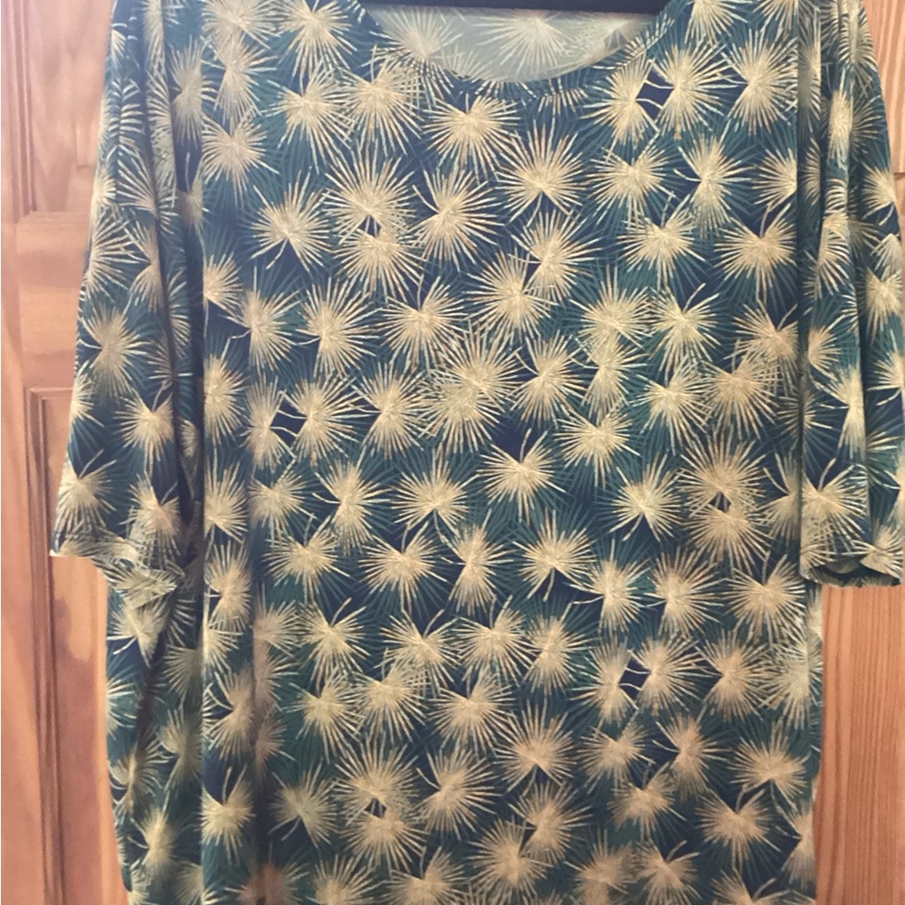 LuLaRoe Irma tunic in fun design
